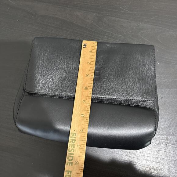 Moleskine Black Leather Clutch Wristlet Minimalist Travel Bag Organizer - Picture 11 of 12